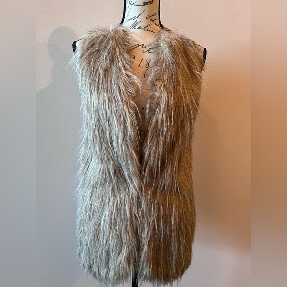 Sebby Jackets & Blazers - Sebby Collection faux fur sweater vest